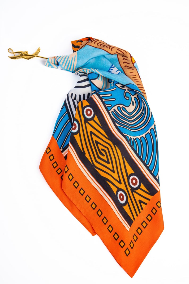 Merchant photo of the scarf